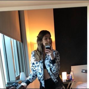 Bomber jacket